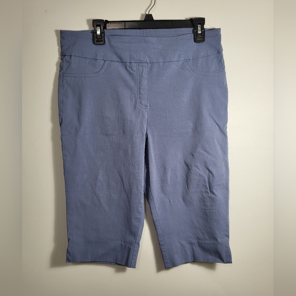 Ruby Rd light blue stretch pull on Bermuda shorts women's 16P  #1982